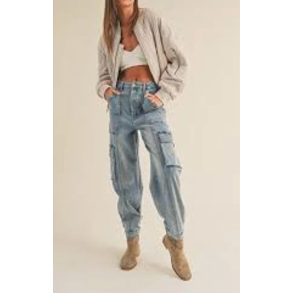 Straight Leg Cargo Jeans in Light Blue - Women